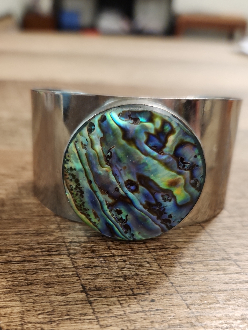 Shell Cuff Bracelet - Picture 3 of 6
